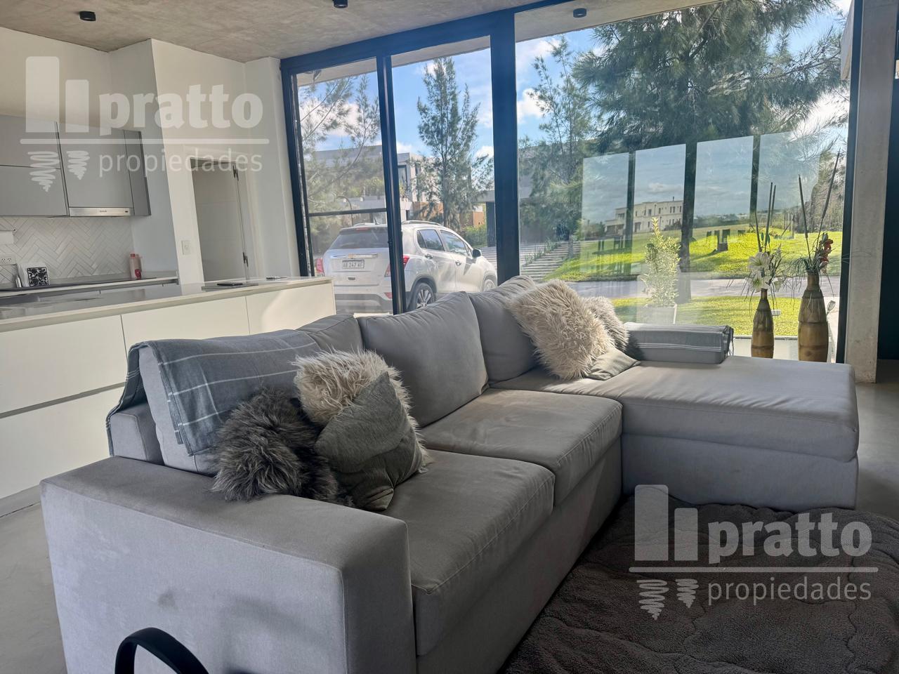 Foto de Casa al río con amarra propia, pileta climatizada y tecnología, imagen 3