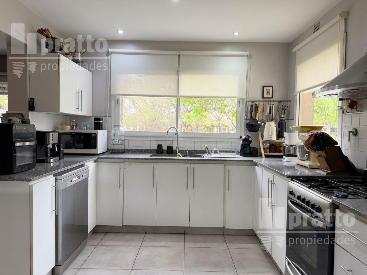 Foto de Excelente casa, cálida y funcional | 3 dormitorios + suite principal, imagen 2