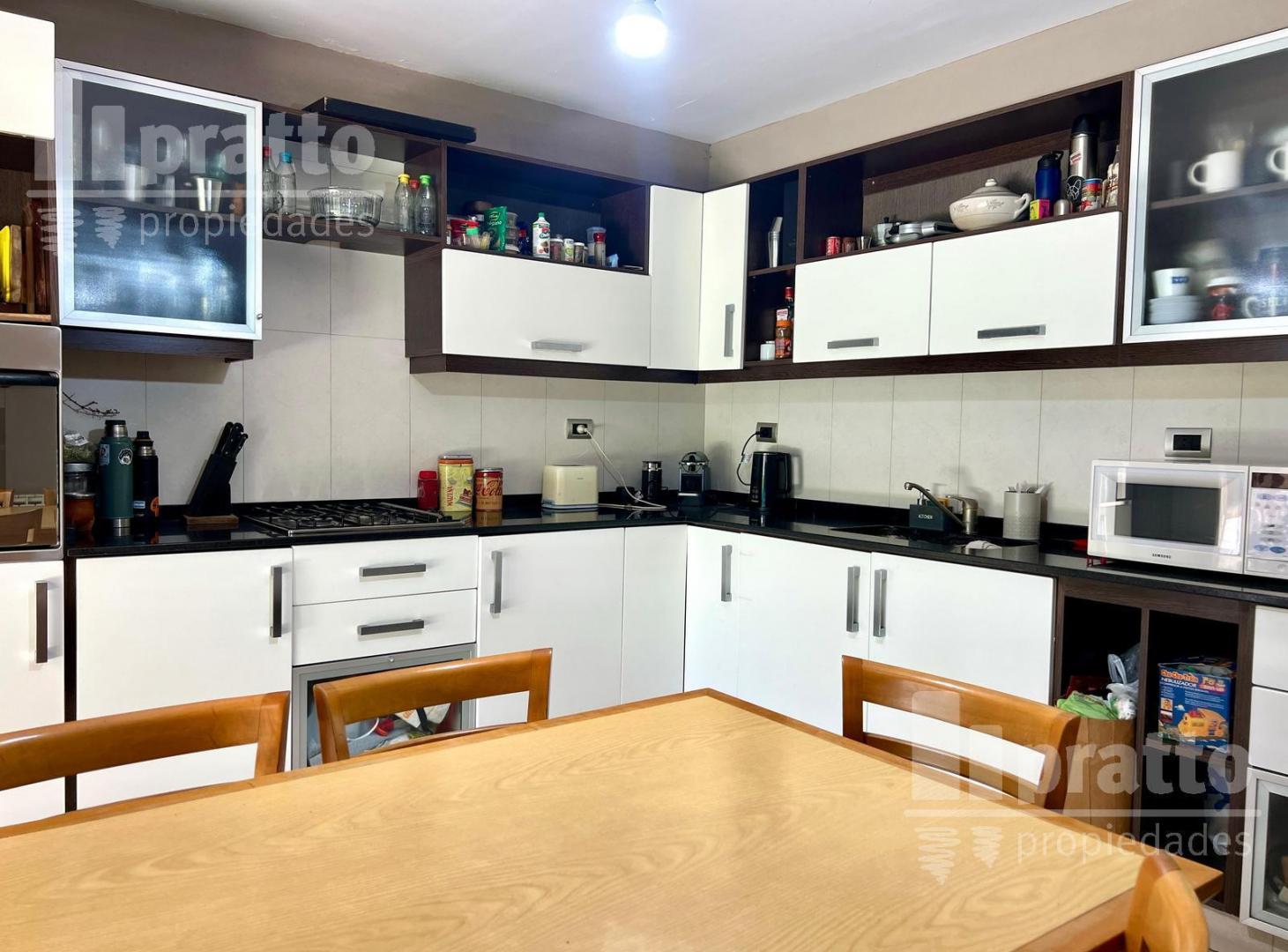 Foto de Casa en venta de 3 dormitorios en El Jacaranda, imagen 2