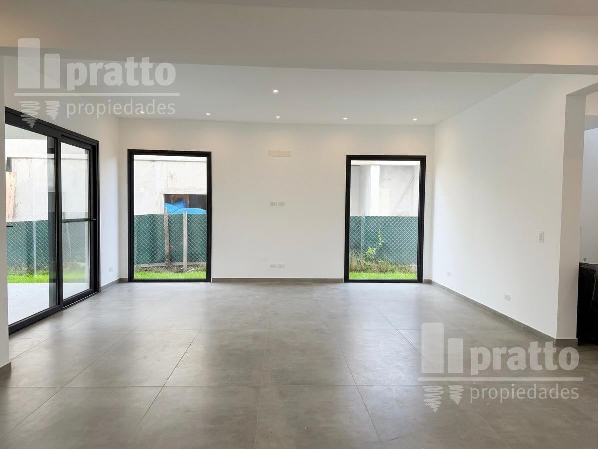 Foto de Casa en venta de 4 dormitorios en Laguna Grande, imagen 4
