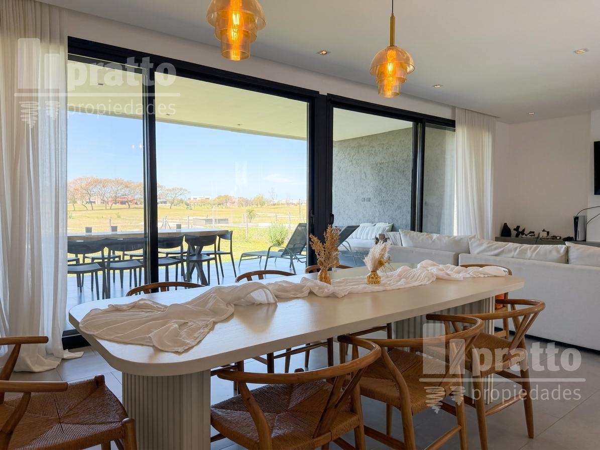 Foto de Casa en venta de 3 dormitorios en El Cantón Golf, imagen 2