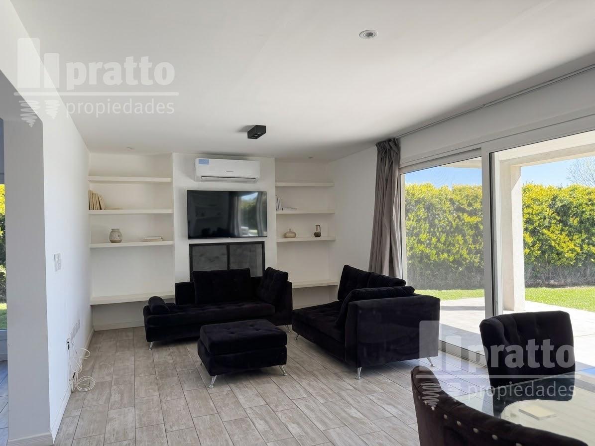 Foto de Casa en venta y alquiler de 3 dormitorios en el Cantón Islas, imagen 2
