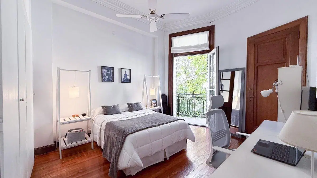 Departamento en Venta en Barrio Norte Tres Dorm. 5