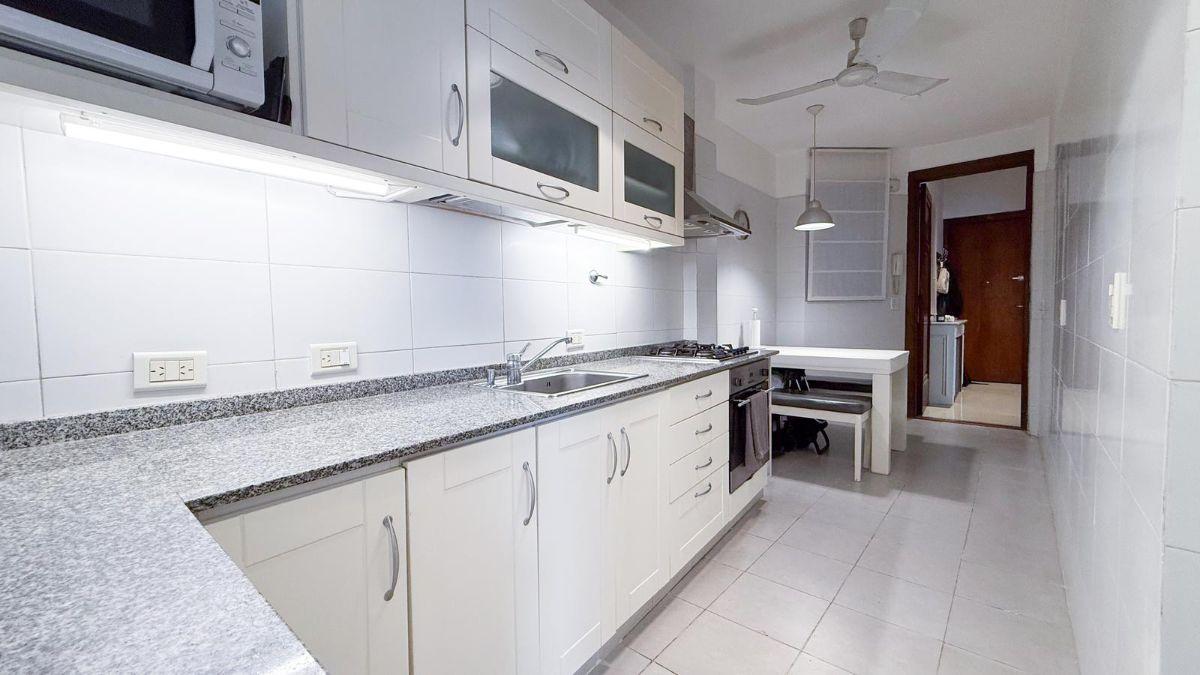Foto de Departamento en Venta en Recoleta Tres Dormitorios, imagen 4