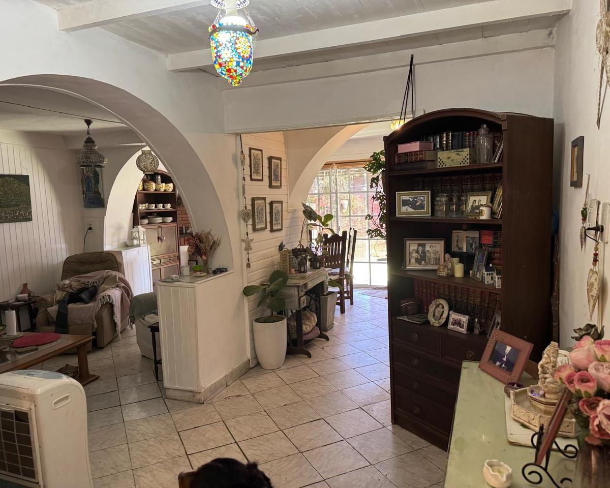 VENTA DE CASA 4 AMBIENTES - ITUZAINGO NORTE
