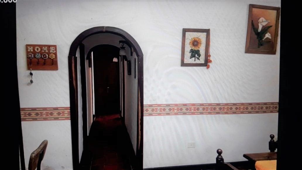 Foto de VENTA de Chalet 4 Amb. Parque Leloir, Ituzaingo, imagen 3