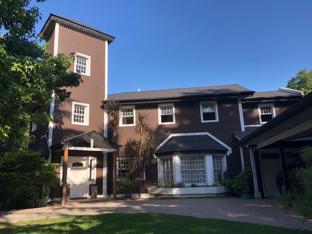 VENTA EXCELENTE CASA 4 Amb. PARQUE LELOIR
