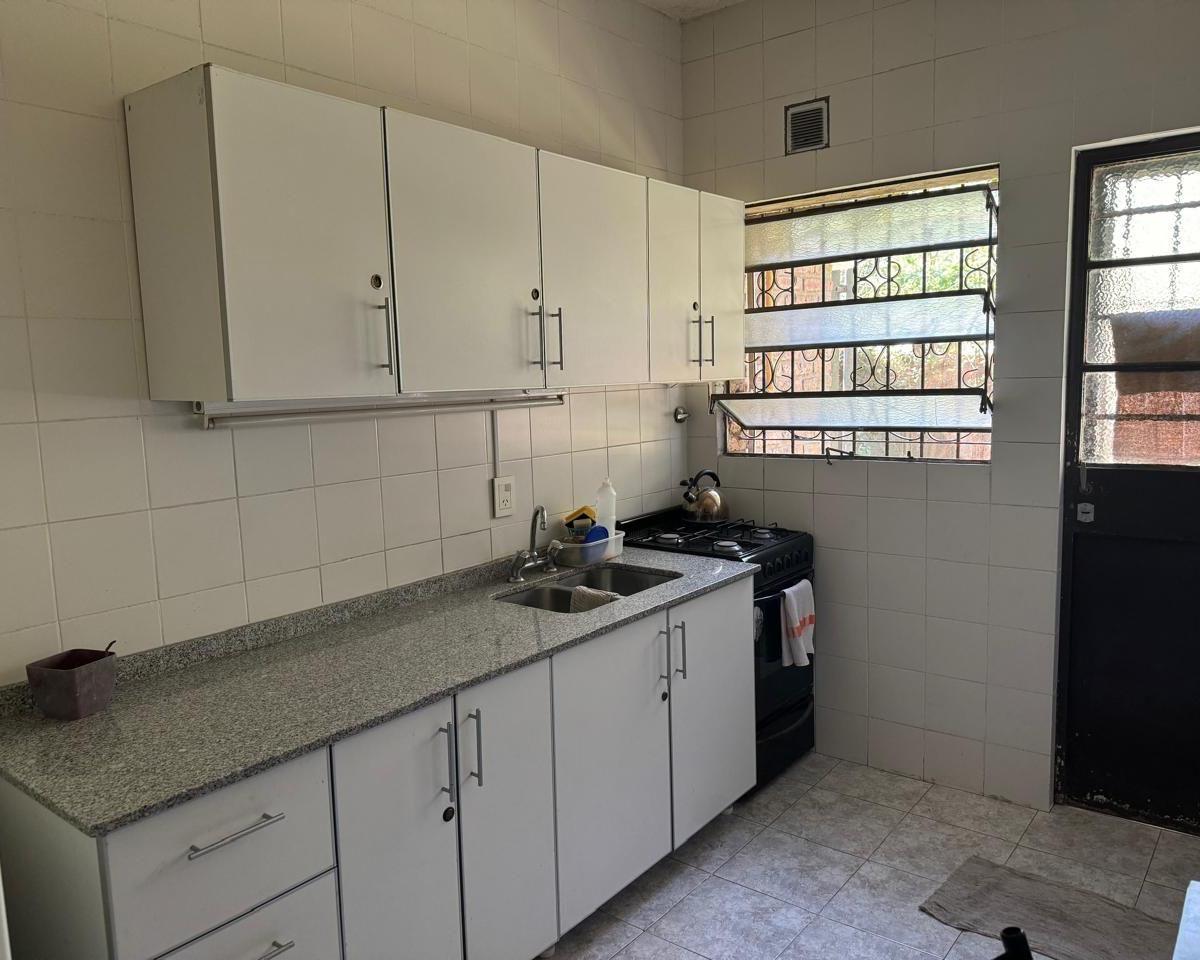 Quinta - en Leloir 5250 m² - 8 Ambientes + Casa de Caseros 3