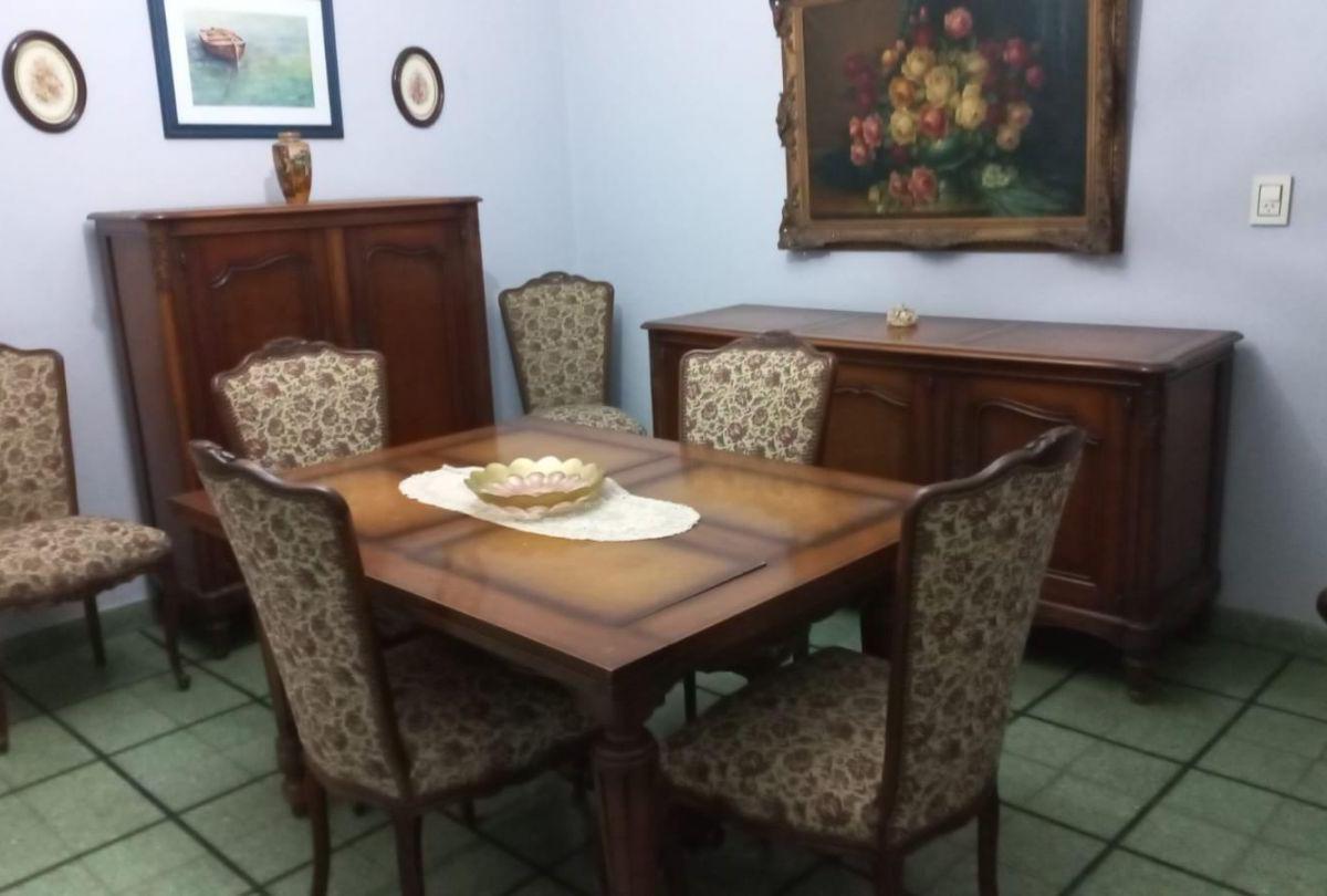 Venta Casa 4 Amb. cochera y jardín, planos aprobados! Haedo.