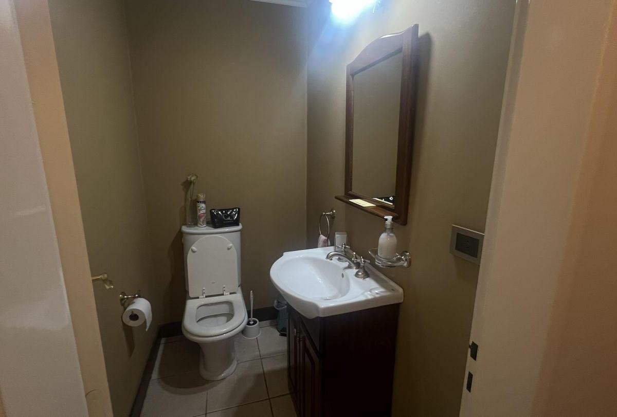 Hermosa casa de 4 amb en Castelar Norte- Excelente ubicación! Apto Crédito