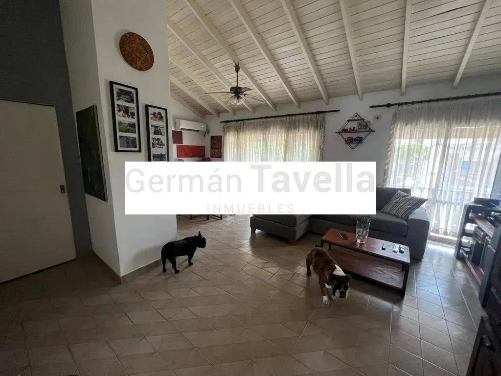 Venta de Departamento 4 Ambientes, Morón 2