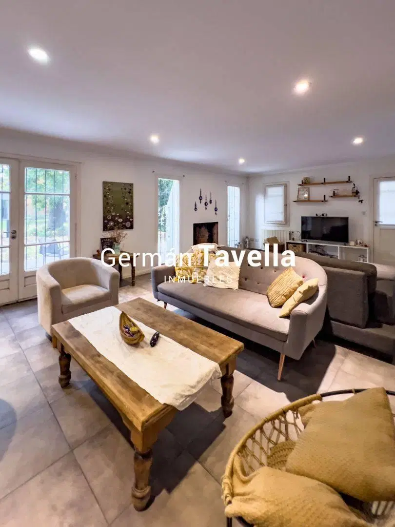 Venta de Casa 6 Ambientes en Parque Leloir 3