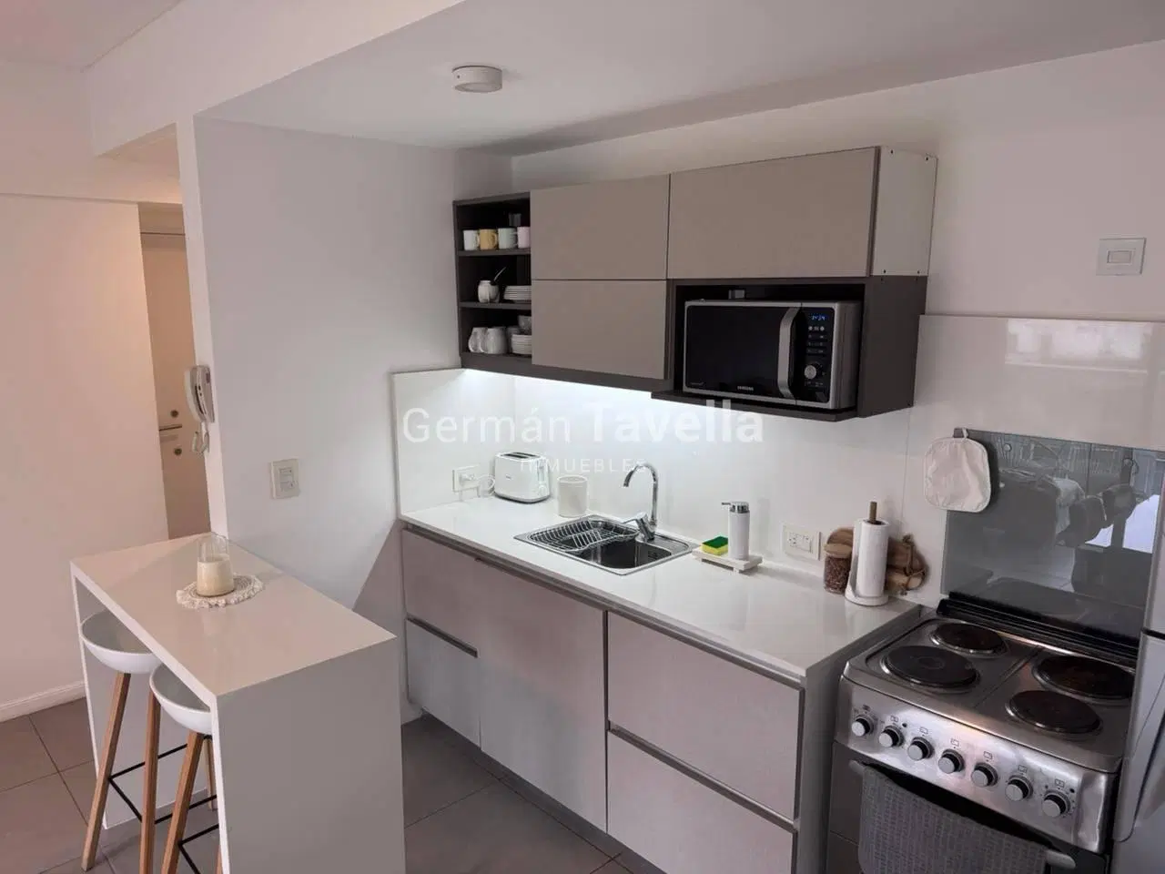 Venta departamento 2 amb cochera Ituzaingó ctro 4
