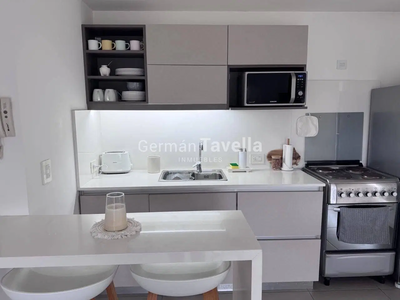 Venta departamento 2 amb cochera Ituzaingó ctro 5