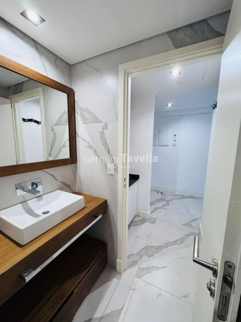 Oficina 52 m2 en alquiler en Thays, Parque Leloir 7