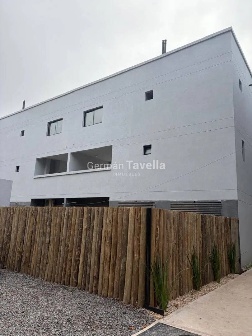 Alquiler Departamento 3 amb en Condominio. Parque Leloir 2