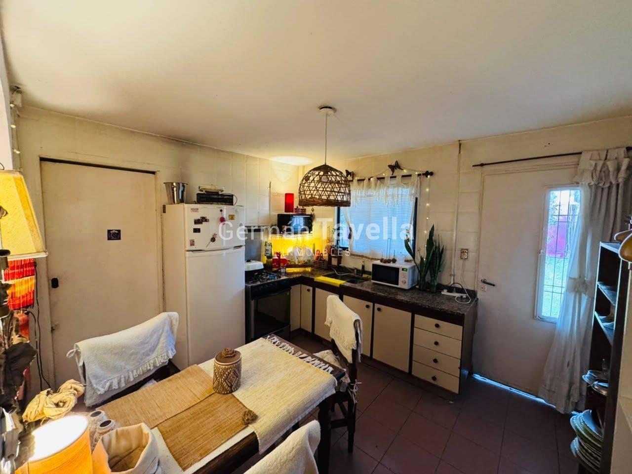 Foto de Casa de 3 ambientes con hermoso fondo, pileta y quincho en Ituzaingó, imagen 2