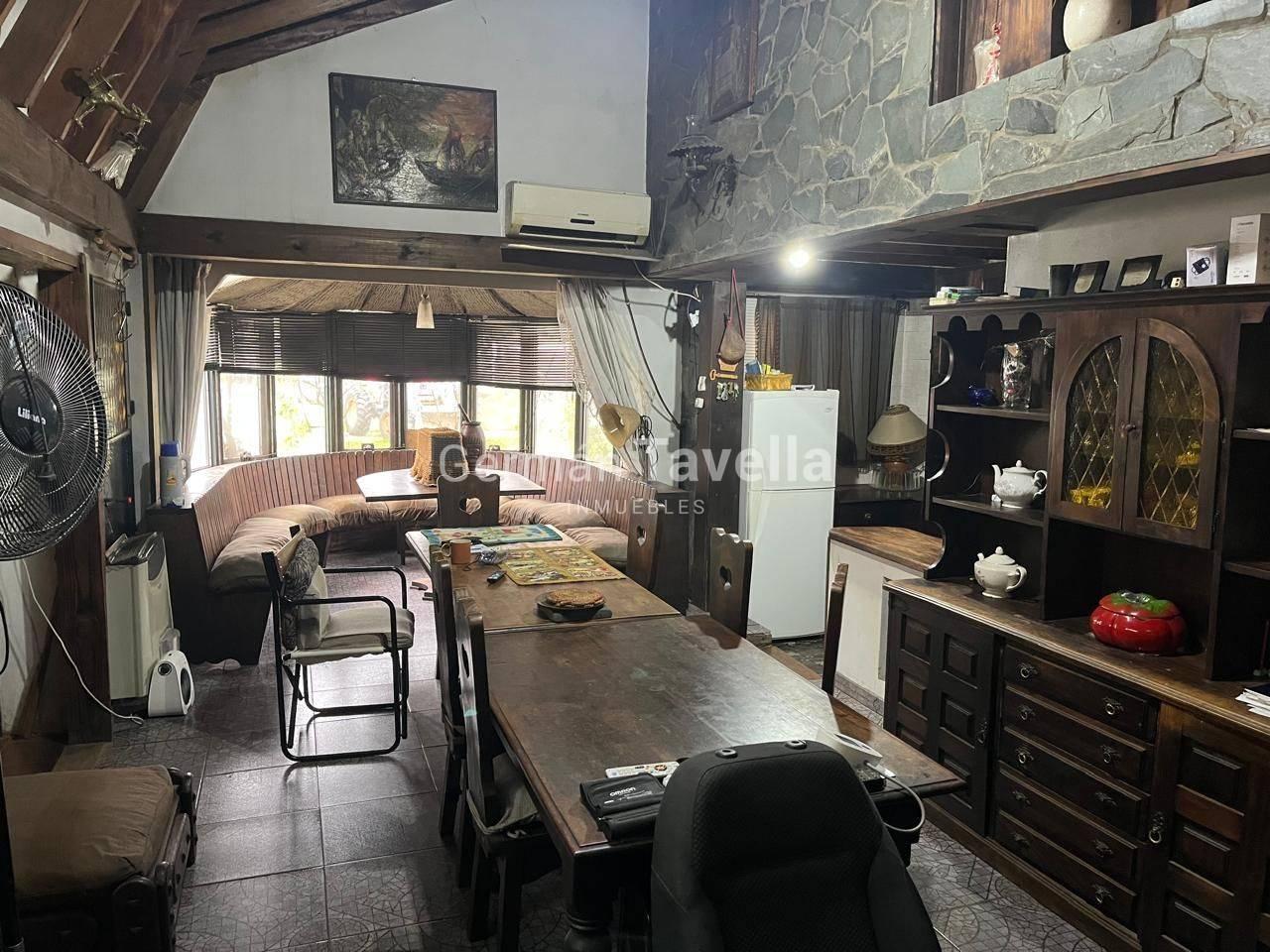 Foto de CASA 3 AMB SOBRE LOTE DE 939MTS IDEAL EMPRENDIMIENTO EN PARQUE LELOIR, imagen 3