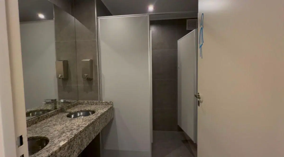 Oficina Comercial en Alquiler en Bellini Esmeralda (INCLUYE 1 COCHERA) 3