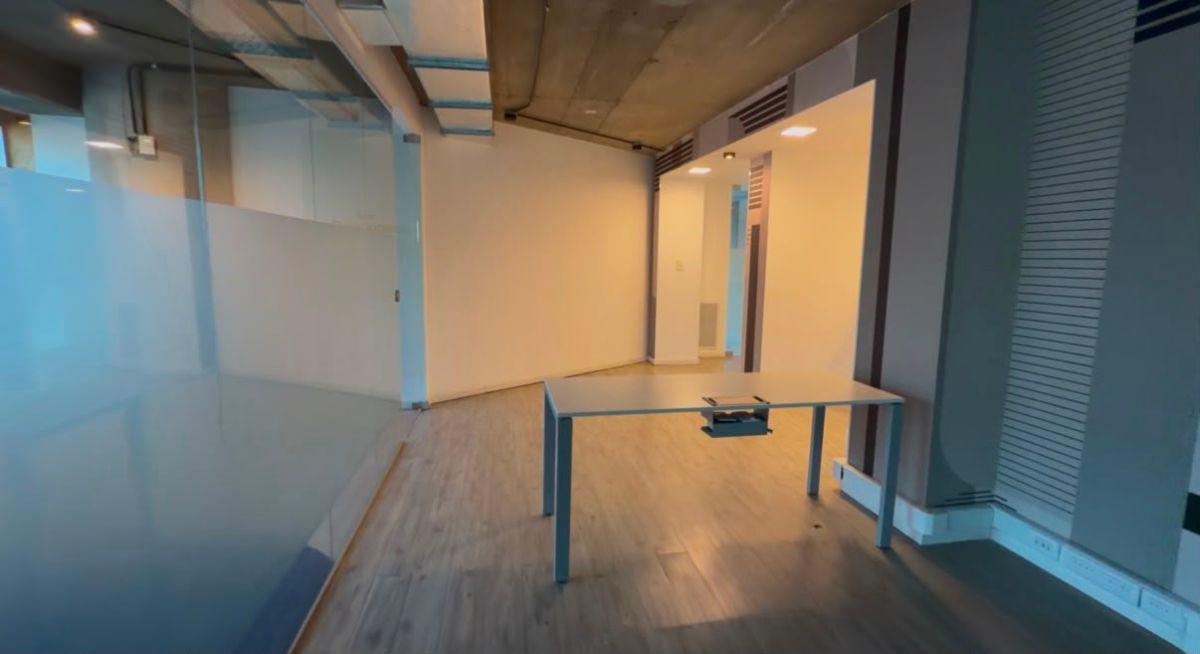 Foto de Oficina Comercial en Alquiler en Bellini Esmeralda (INCLUYE 1 COCHERA), imagen 2