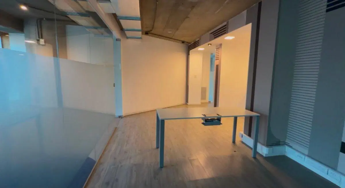 Oficina Comercial en Alquiler en Bellini Esmeralda (INCLUYE 1 COCHERA) 2