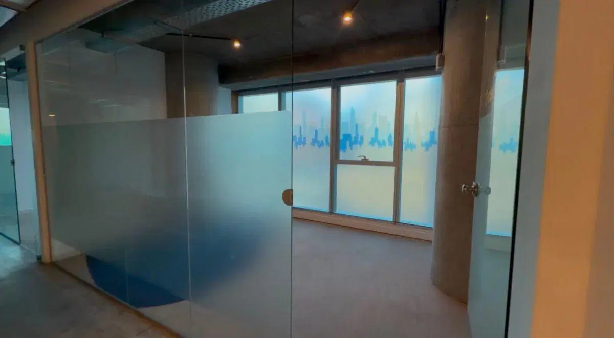 Oficina Comercial en Alquiler en Bellini Esmeralda (INCLUYE 1 COCHERA) 4