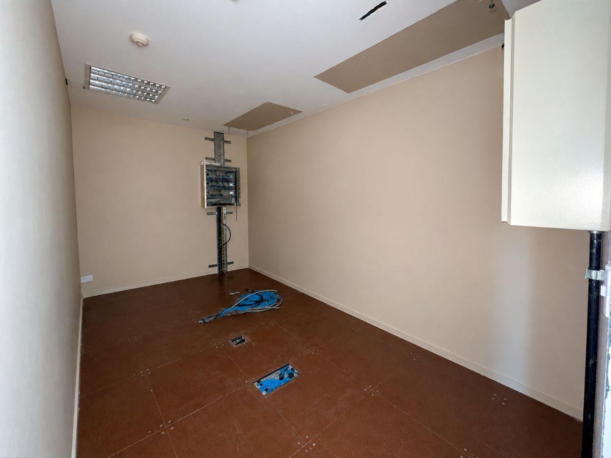 Foto de Oficina de 1000m² en Zencity Esmeralda en Venta, imagen 5