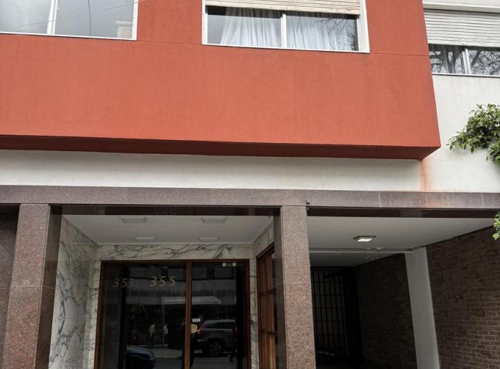 Departamento de 3 ambientes en venta y alquiler en pleno San Isidro 3