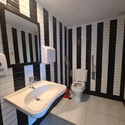 CASSA ISIDRO con Amenities 3 ambientes con jardín en S.Isi.-Vias/Libert. 4