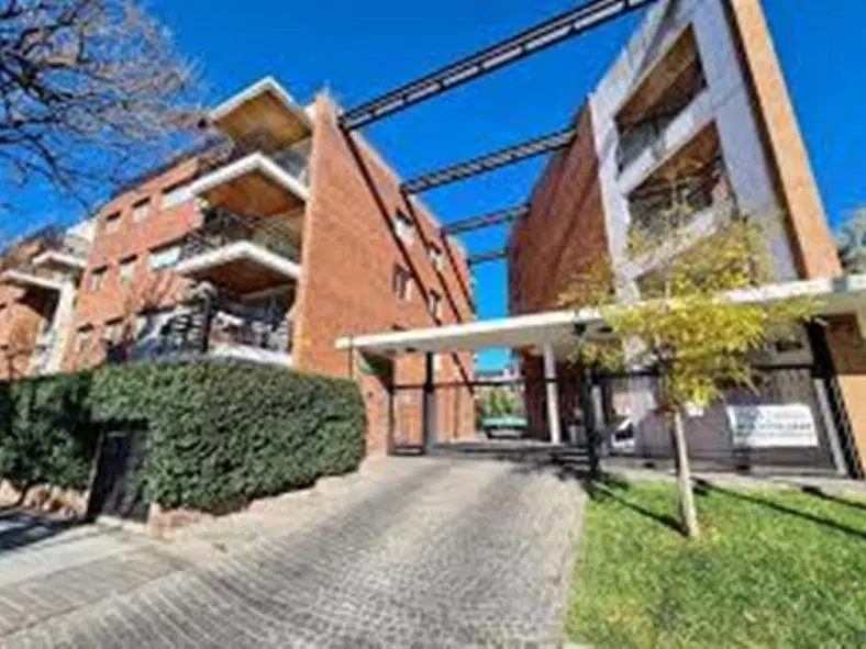 Excelente departamento en Beccar Plaza, 4 ambientes con terraza en alquiler 2