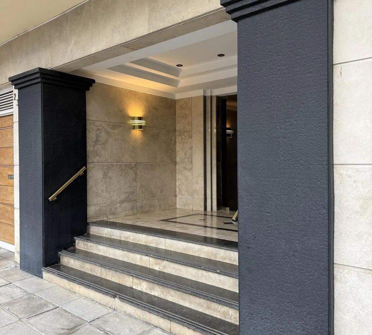 Departamento de 3 dormitorios sobre Libertador con vista al río! 2