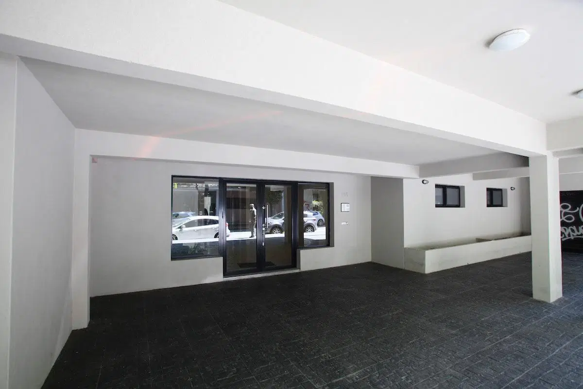 Excelente departamento en venta apto credito en San isidro - 2 dorm -PB c/ jardin 8