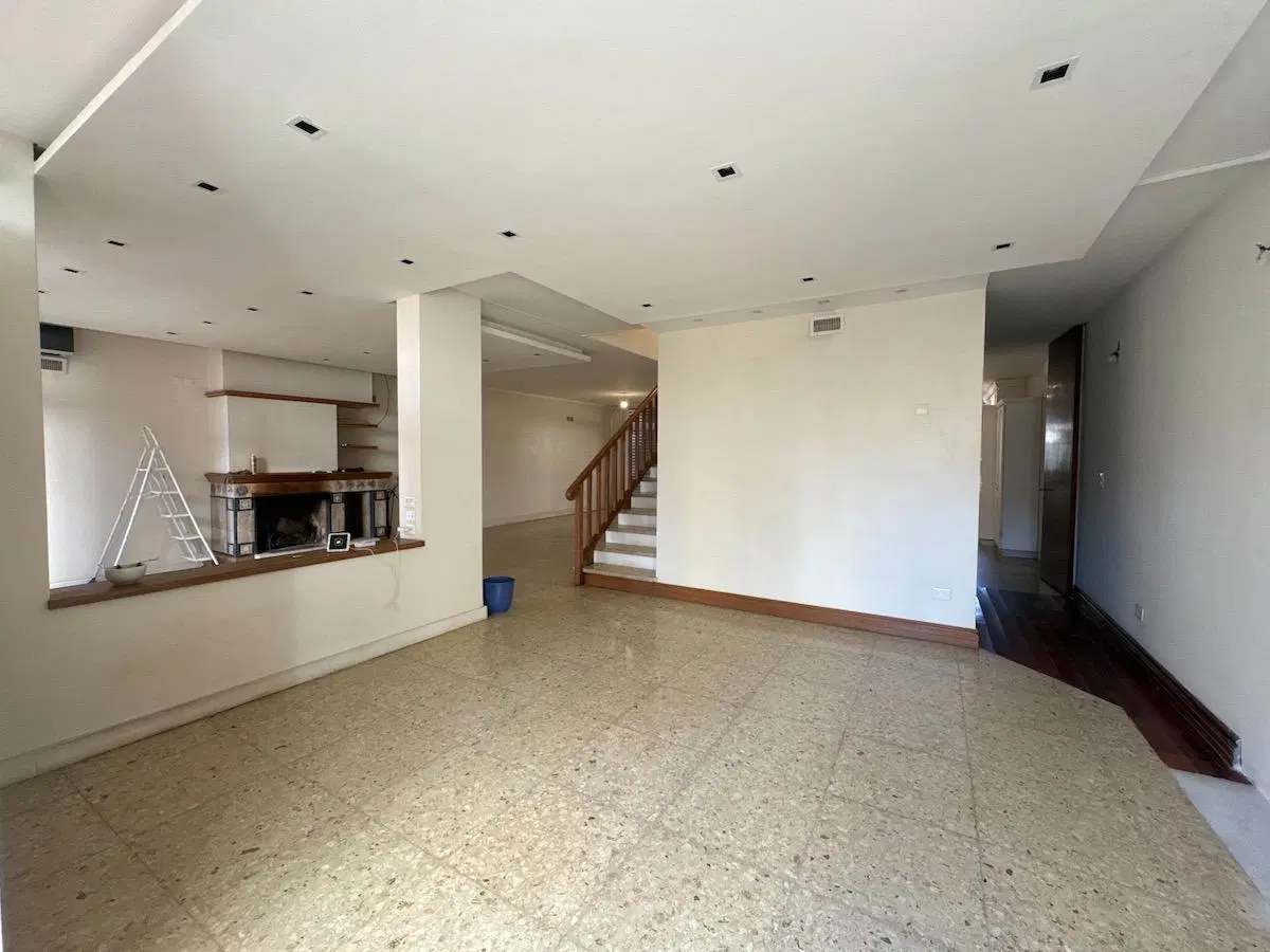 Espectacular casa en Vicente López de 5 ambientes desarrollada en 2 plantas + subsuelo 8