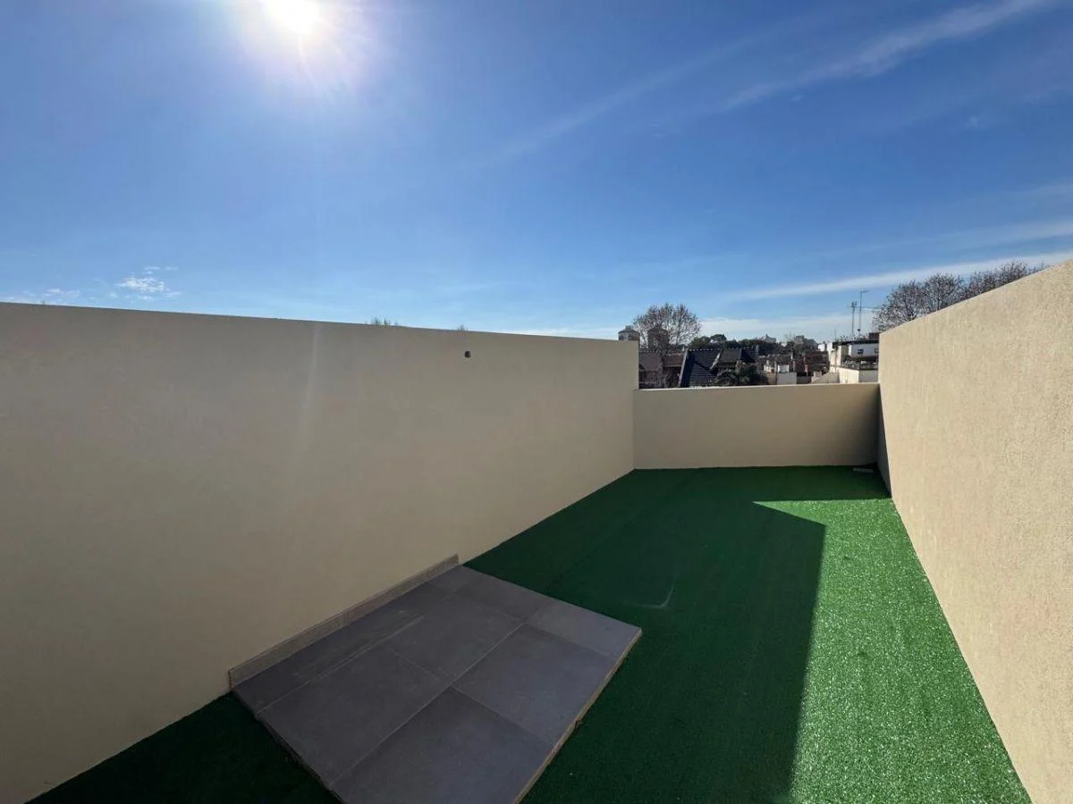 Semipiso 3 Ambientes Con Terraza Propia Apto Profesional