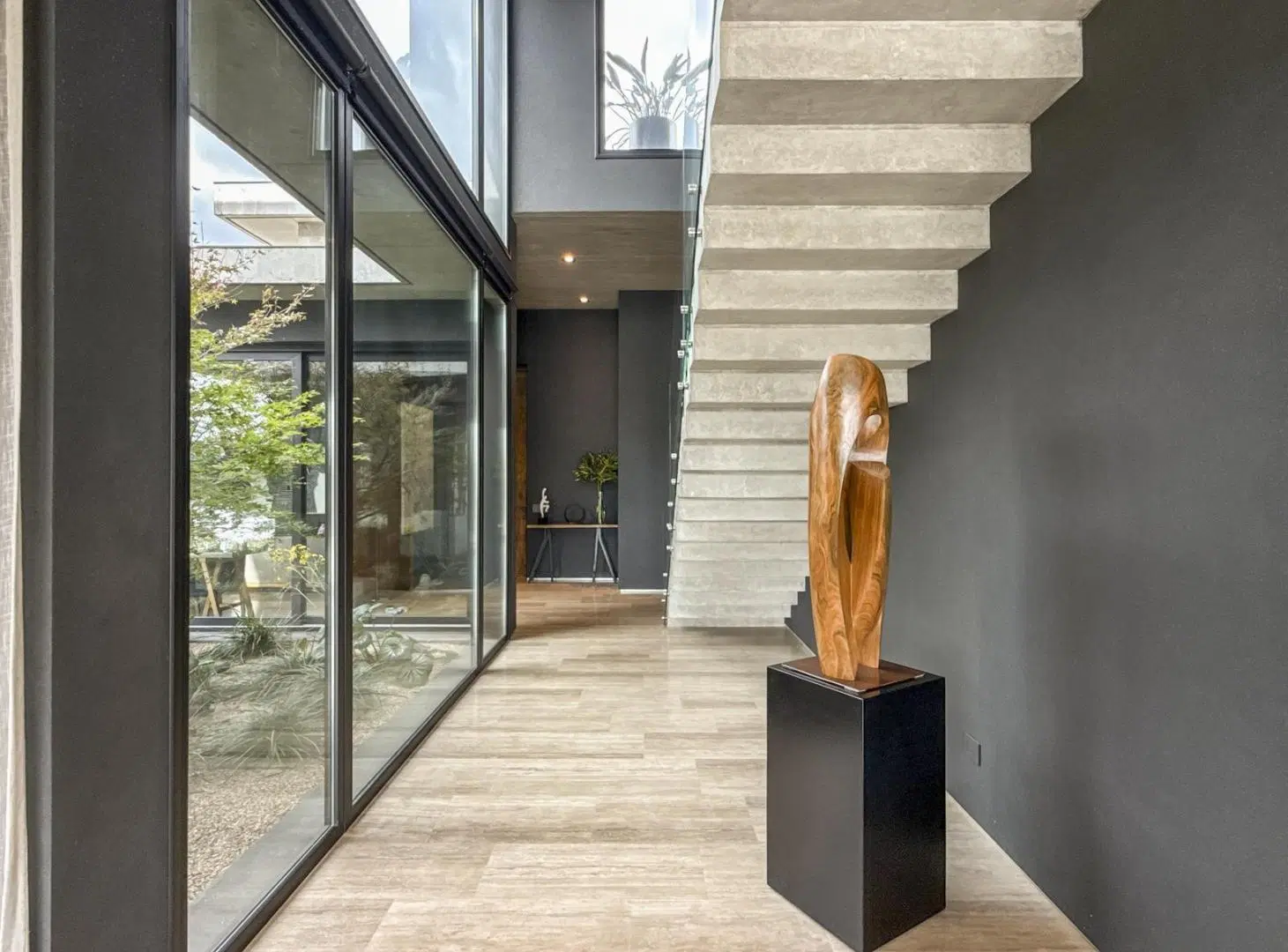 Casa Residencia en venta, al lago, concebida para vivir el paisaje de Virazon, 8 amb (ver video) 4