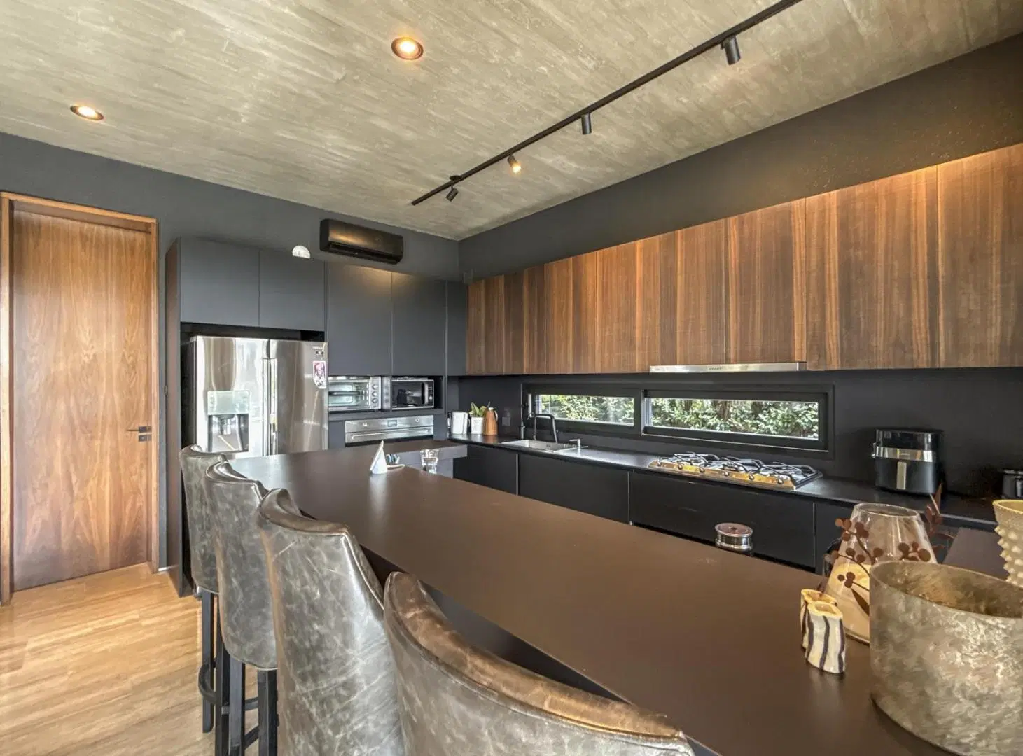 Casa Residencia en venta, al lago, concebida para vivir el paisaje de Virazon, 8 amb (ver video) 3