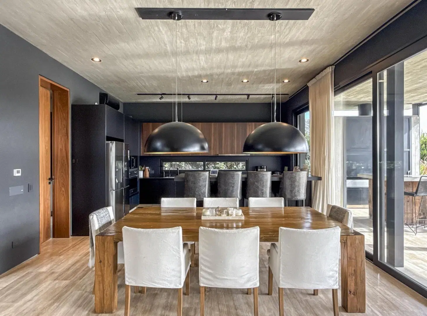 Casa Residencia en venta, al lago, concebida para vivir el paisaje de Virazon, 8 amb (ver video) 2