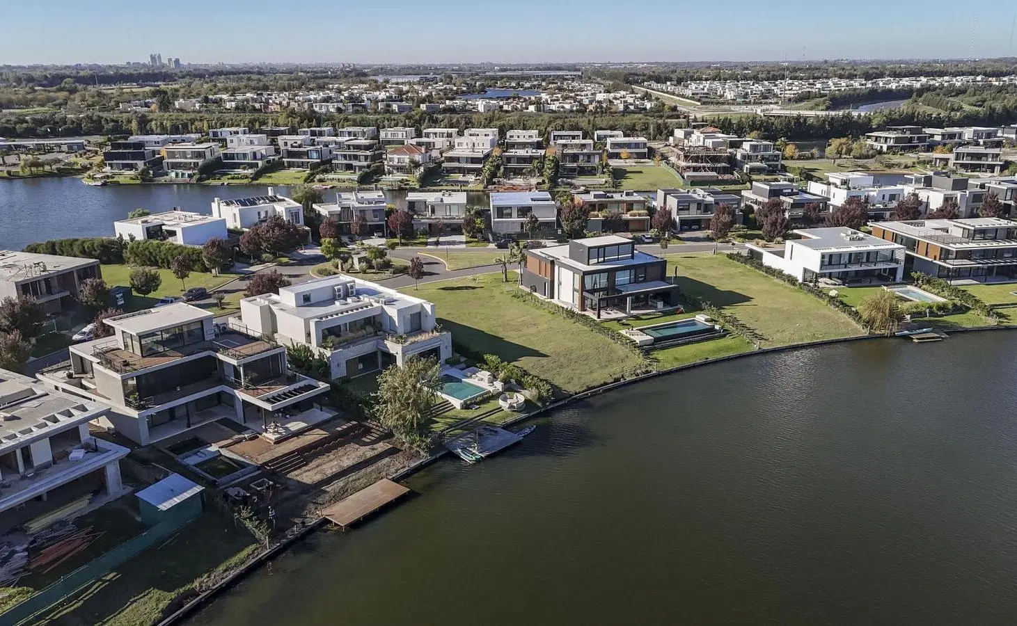 Terreno a lago en Virazon, Nordelta al lago, orient Oeste 5