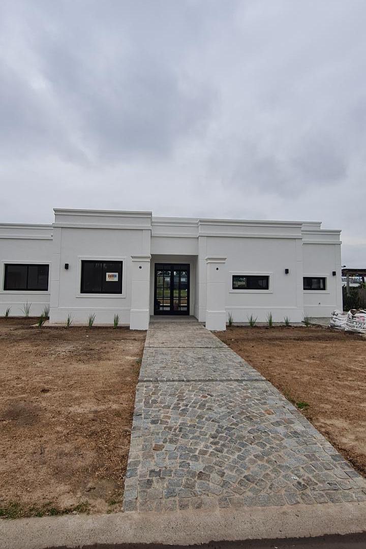 Foto de Casa en Barrio San Matias - Area 1 con vista a la laguna - Entrega, imagen 5