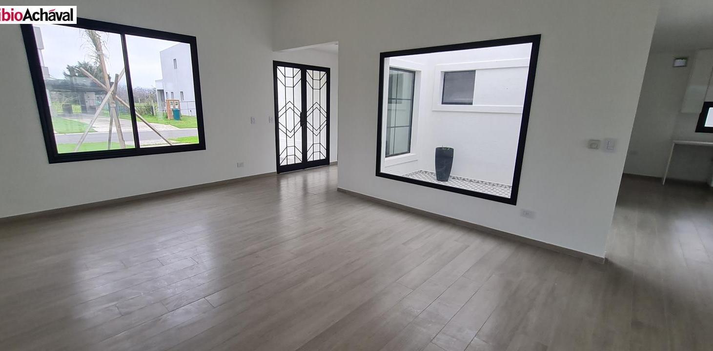 Foto de Casa a estrenar en Barrio San Matias - Area 1 con vista a la laguna, imagen 3