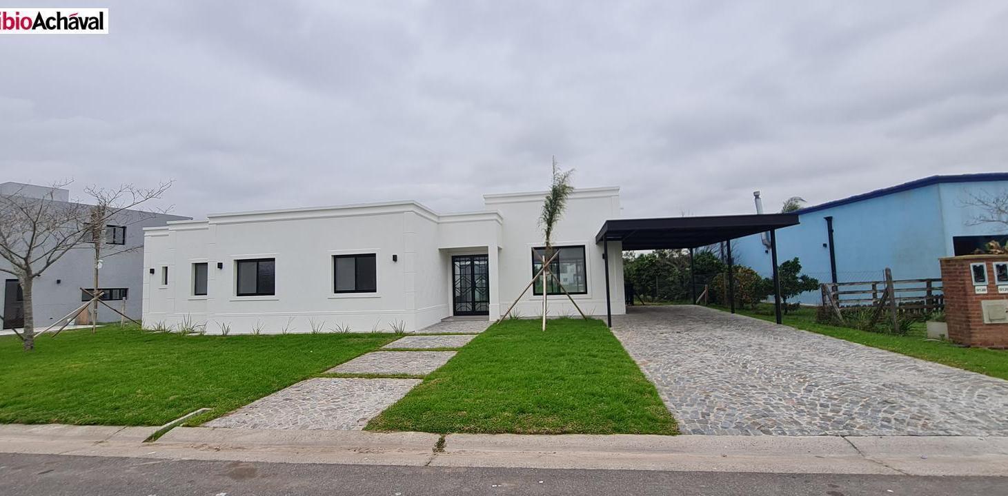 Foto de Casa a estrenar en Barrio San Matias - Area 1 con vista a la laguna, imagen 5