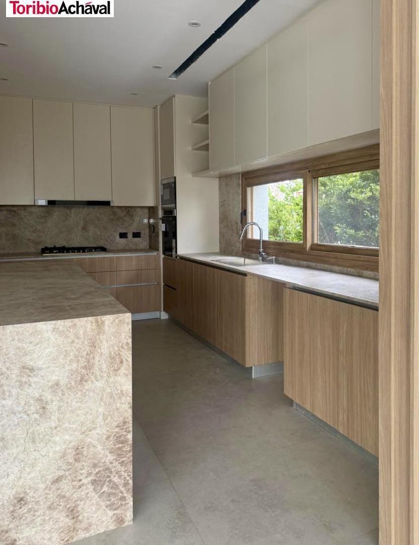 Foto de Increíble casa sobre el lago en Virazón Nordelta, imagen 2