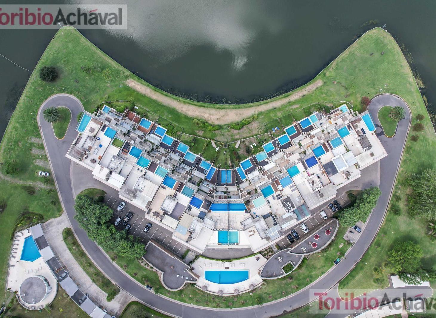 Foto de RETASADO. Praia 10, Portezuelo, Nordelta Venta c/renta, 3 amb, al lago, imagen 2