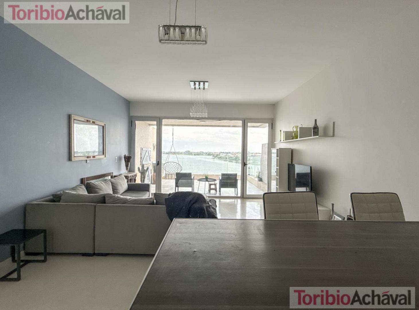 Foto de RETASADO. Praia 10, Portezuelo, Nordelta Venta c/renta, 3 amb, al lago, imagen 3