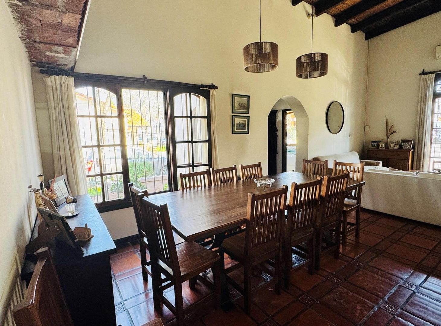 Foto de Casa en Venta en San Fernando, 5 dormitorios, jardin y pileta., imagen 3