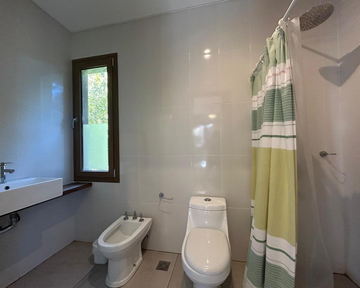 Casa en Venta Costa Esmeralda, Barrio Golf. 1