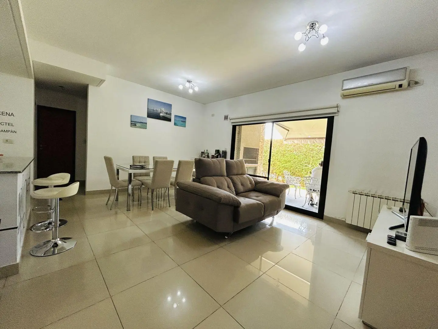 VENTA DEPARTAMENTO 4 AMBIENTES MORENO 4