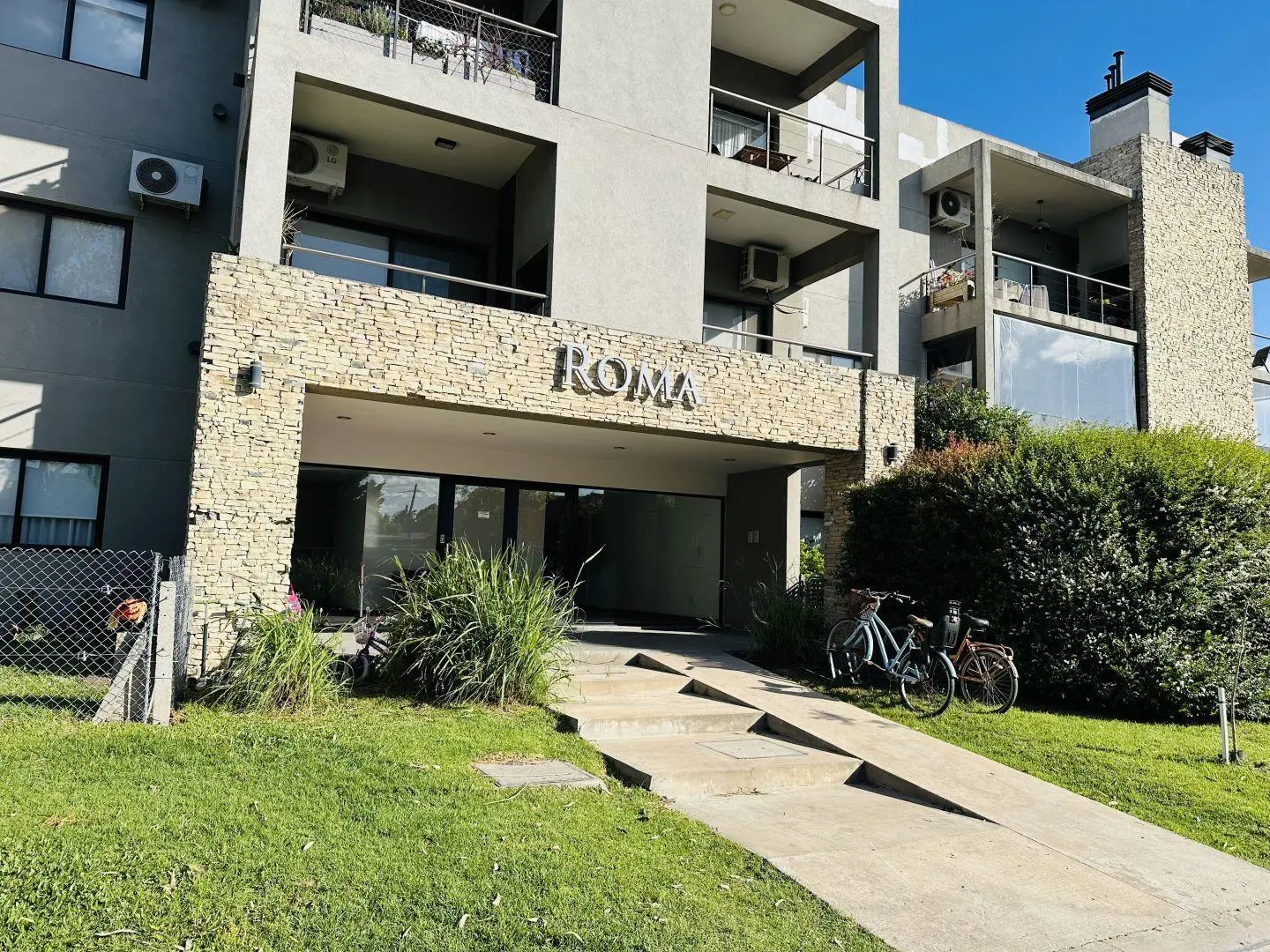 VENTA DEPARTAMENTO 4 AMBIENTES MORENO 2