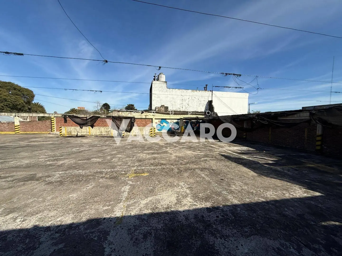 Lote en alquiler en Ituzaingó con edificación 1