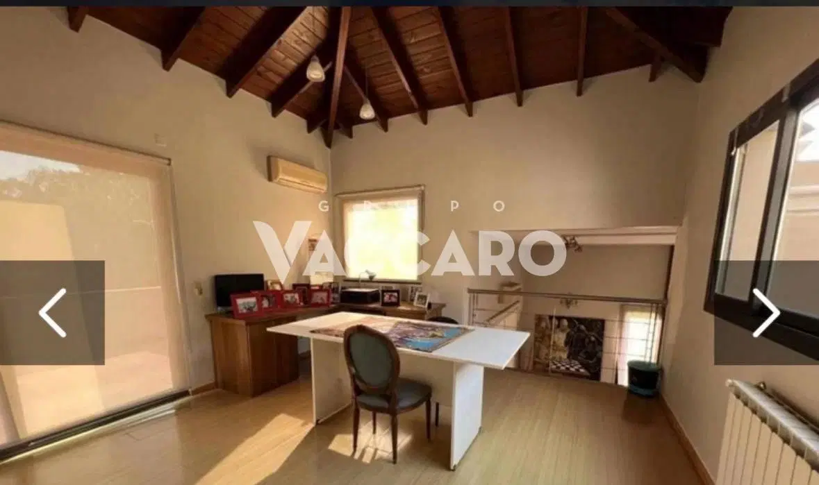 Venta de Casa 4 amb barrio cerrado maria elena, seguridad ,piscina 3 dormitorios 2